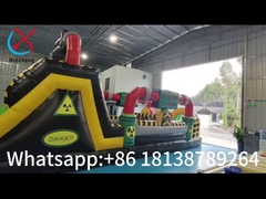 0.55mm Penghalang yang bisa dipadamkan Kursus Zona Bahaya Game Tema Luar Ruang Jumping Castle Taman bermain