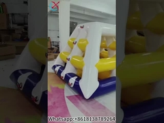 Mainan Menara Panjat Air Tiup Terapung dengan Blob dan Seluncuran