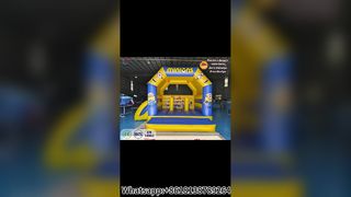 Minion Melompat Kastil dengan Seluncuran yang Menyenangkan!