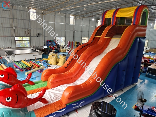 Pabrik Komersial Ikan Mas Slide Inflatable Slide Air Terjun