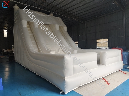 Rumah bouncing untuk acara pesta pernikahan